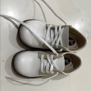 FootMates White and Tan Kids Dress Shoes